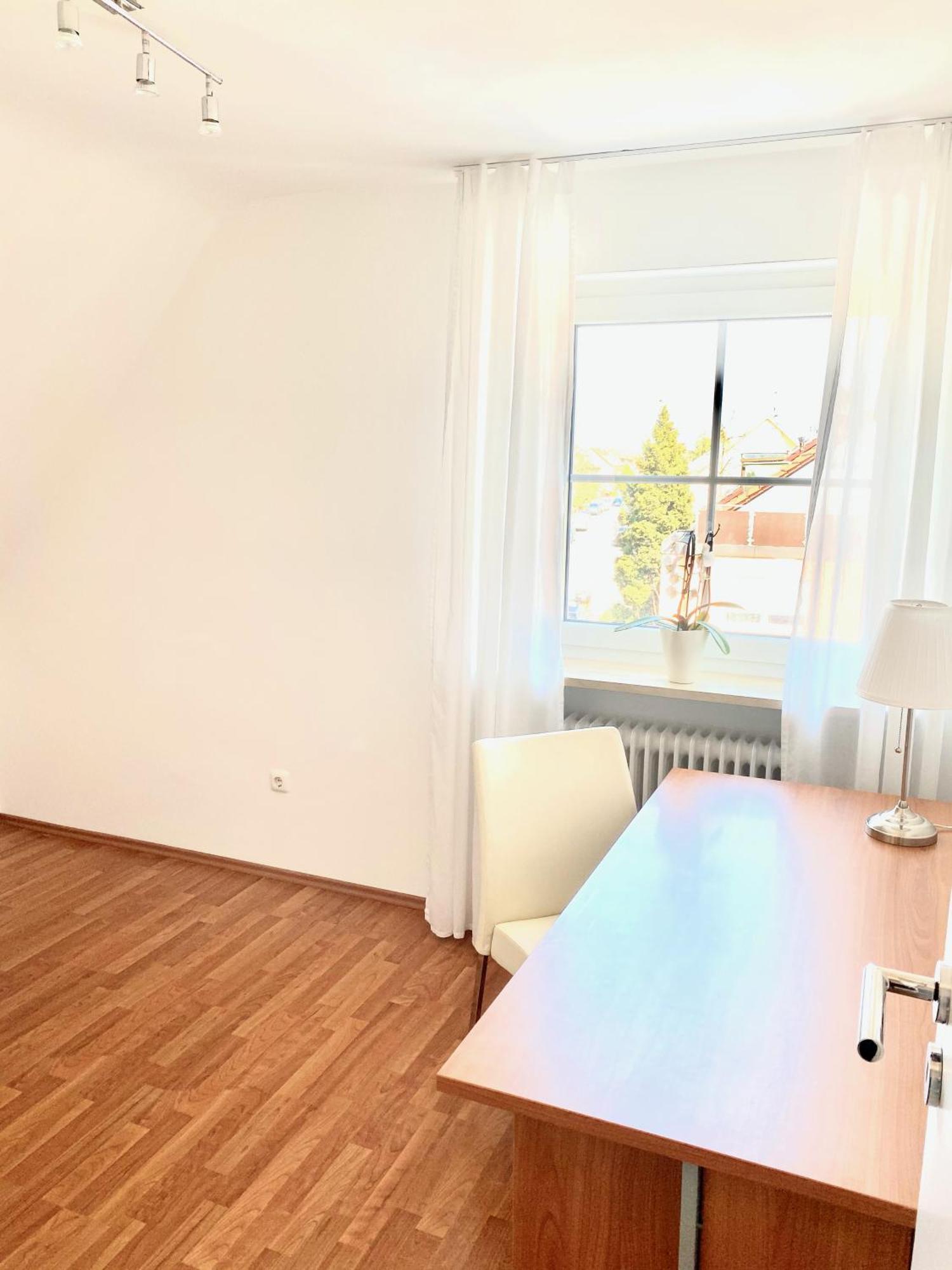 Super Zentral Begehrte Wohnlage Parkplatz Vor Haus Leilighet Nürnberg Eksteriør bilde